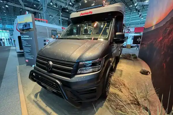 Dethleffs Globebus Performance T 46 4x4 auf dem Caravan Salon 2025 in Düsseldorf – Offroad-Camper mit Allrad