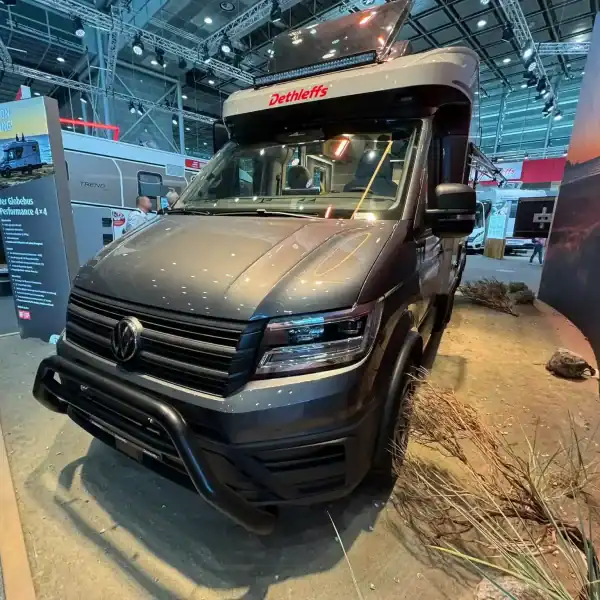 Dethleffs Globebus Performance T 46 4x4 auf dem Caravan Salon 2025 in Düsseldorf – Offroad-Camper mit Allrad