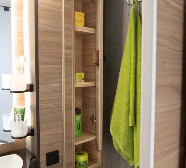 Dethleffs Globebus Performance 4×4: Badezimmer mit Dusche