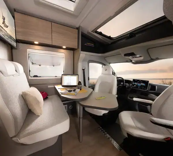 Dethleffs Globebus Performance 4×4: Sitzgruppe
