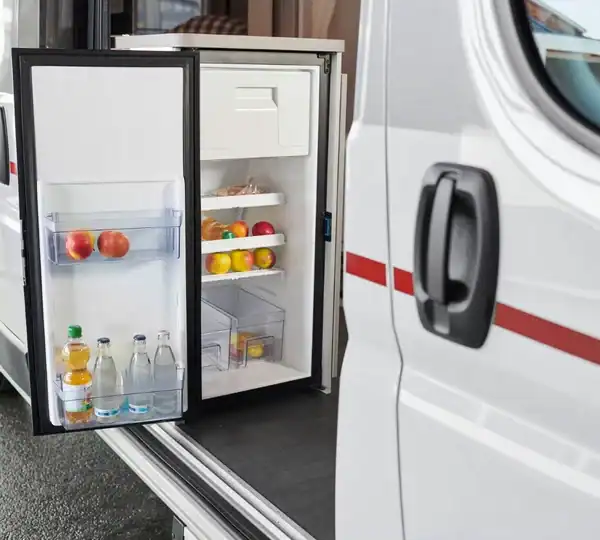 Dethleffs Globetrail 640 ES Active: Kühlschrank