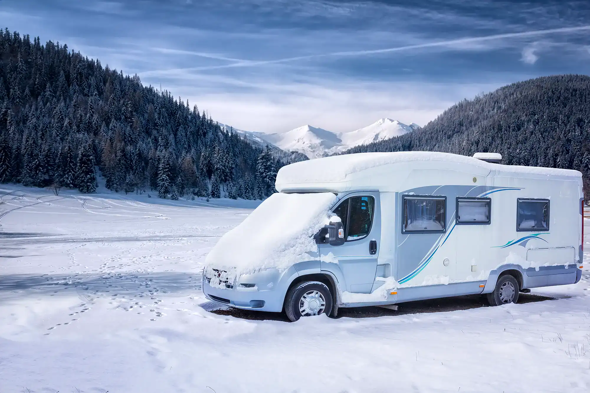 Wohnmobil im Winter