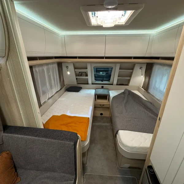 Hobby De Luxe 460 SL: Schlafen