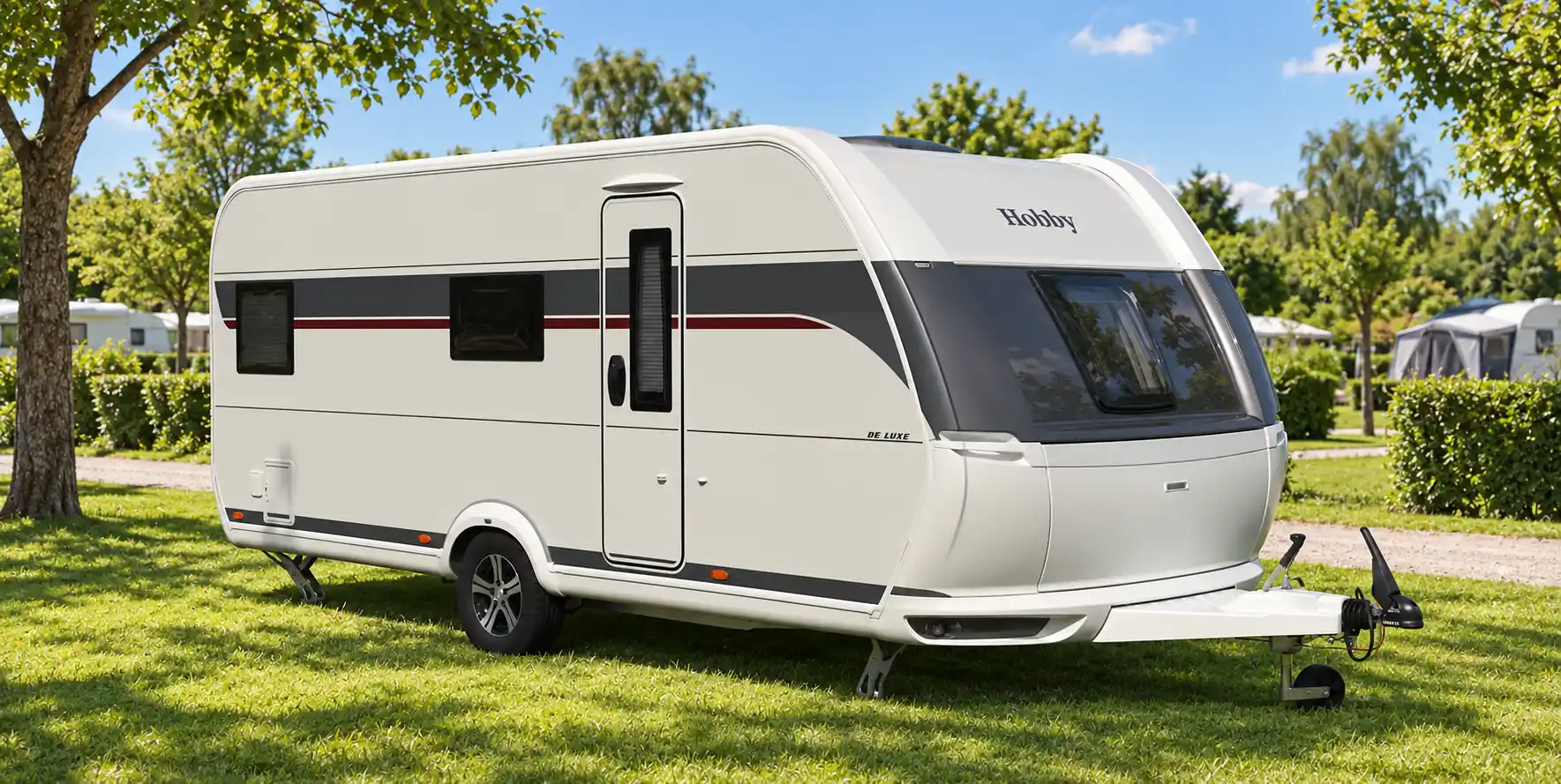Hobby de Luxe 460 SL auf einem Campingplatz