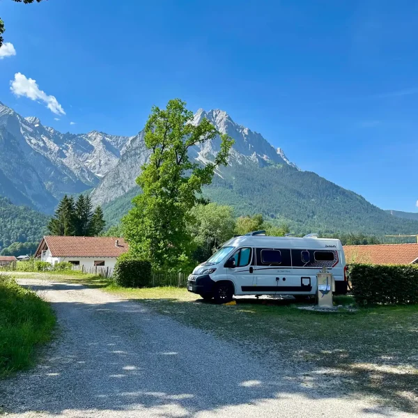 Dethleffs Globetrail 640 ES Active an der Zugspitze